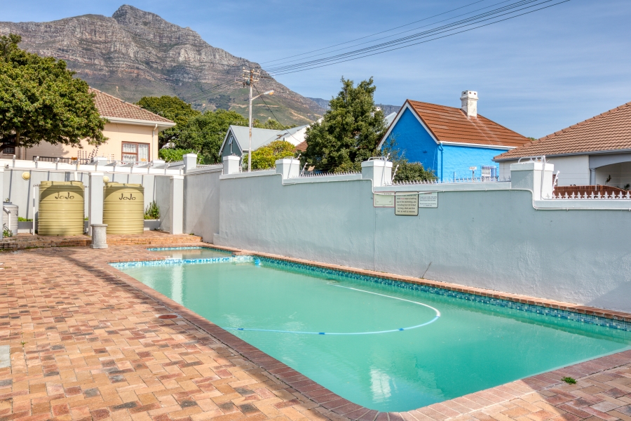 2 Bedroom Property for Sale in Woodstock Western Cape